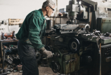 Schlosserarbeiten im Industriebereich